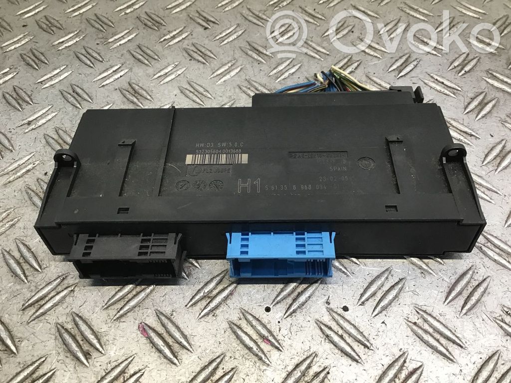 BMW 3 E90 E91 Centrālās atslēgas vadības bloks 