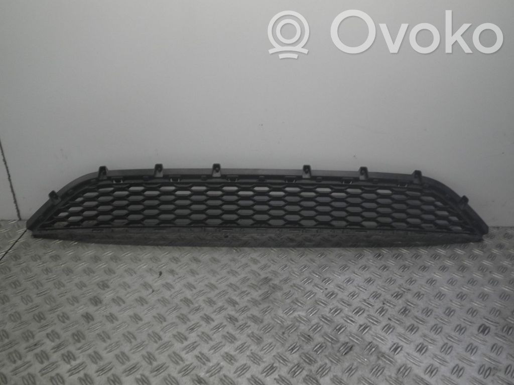 Quarter panel pressure vent   J9C317K945A