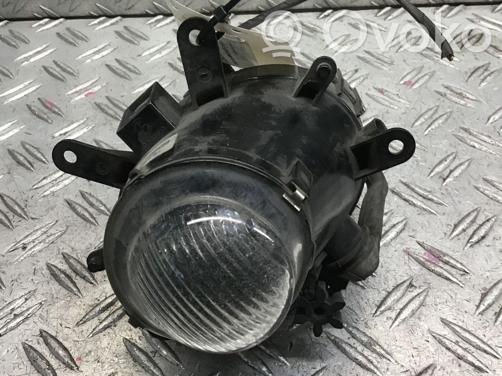 BMW 3 E46 Miglas lukturis priekšā 