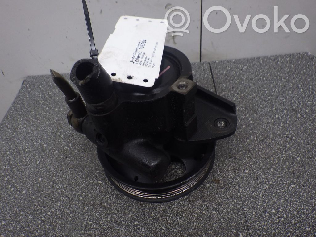 Volvo 440 Power steering pump 