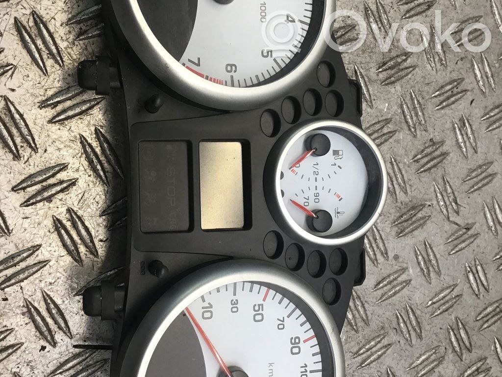 Peugeot 206+ Spidometrs (instrumentu panelī) 