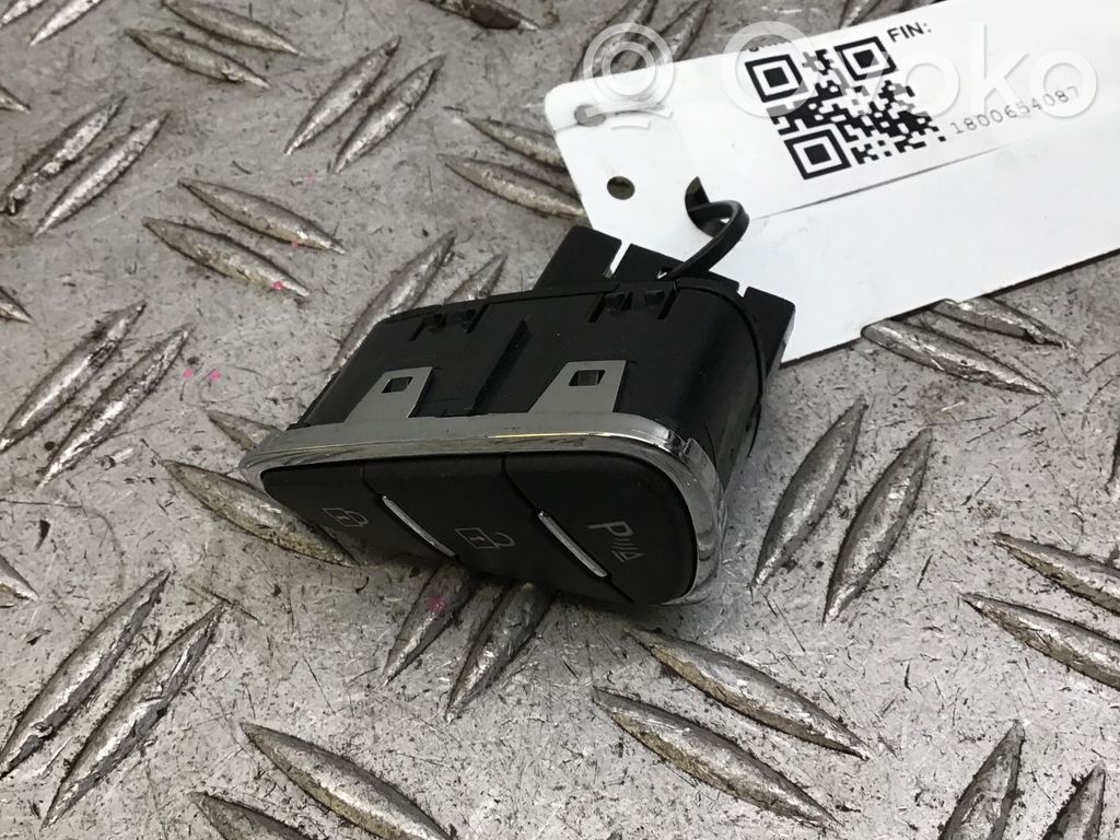 Opel Corsa E Botón interruptor de bloqueo de puertas 