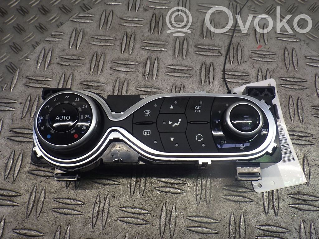 Renault Twingo III Climate control unit 