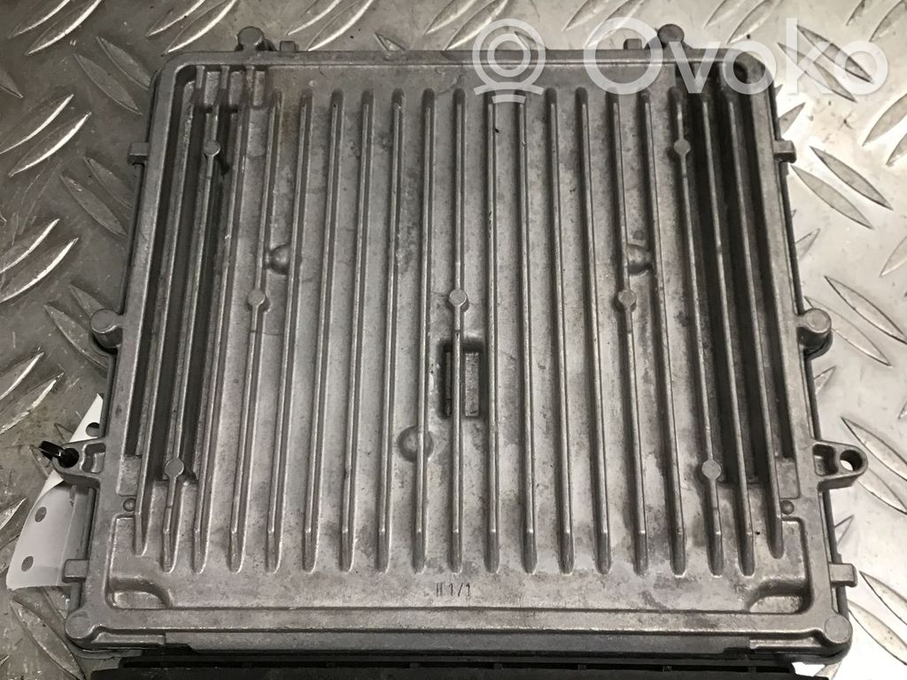Unidad de control/módulo del motor   851082901