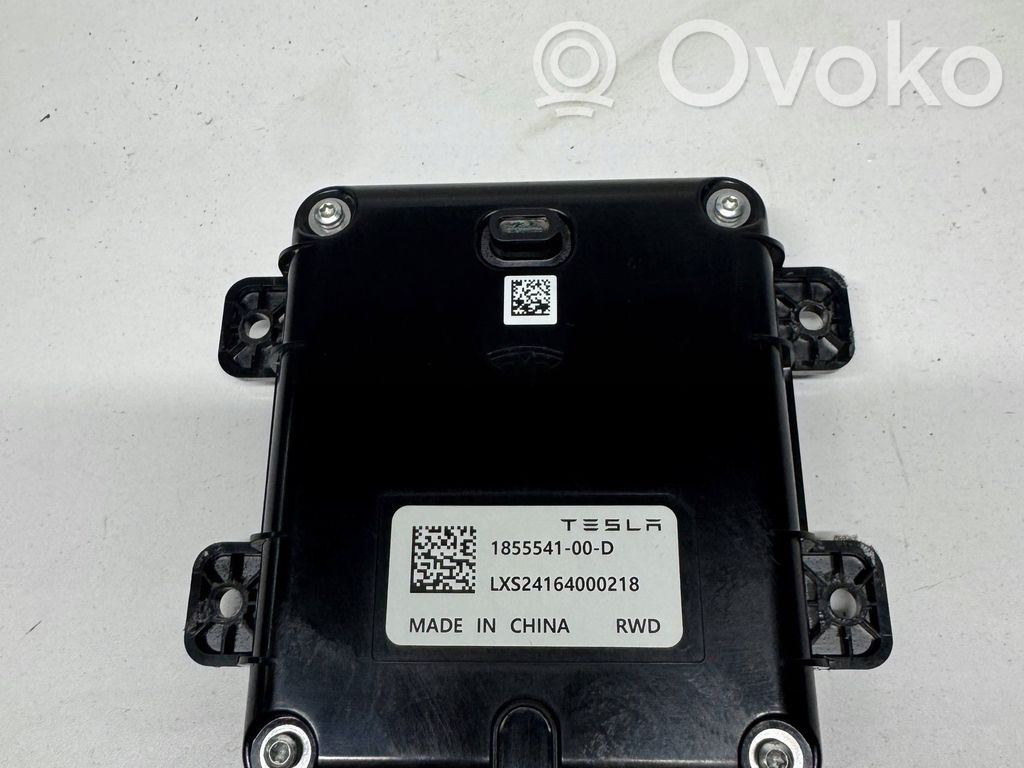 Tesla Model S USB control unit 