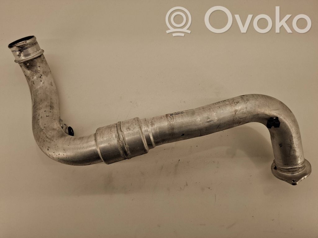 Audi Q7 4M Välijäähdyttimen letku 
