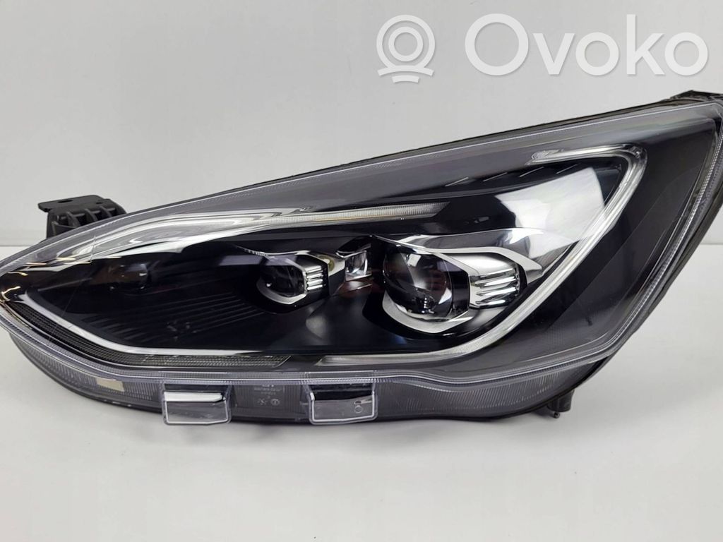 Ford Focus Headlight/headlamp 