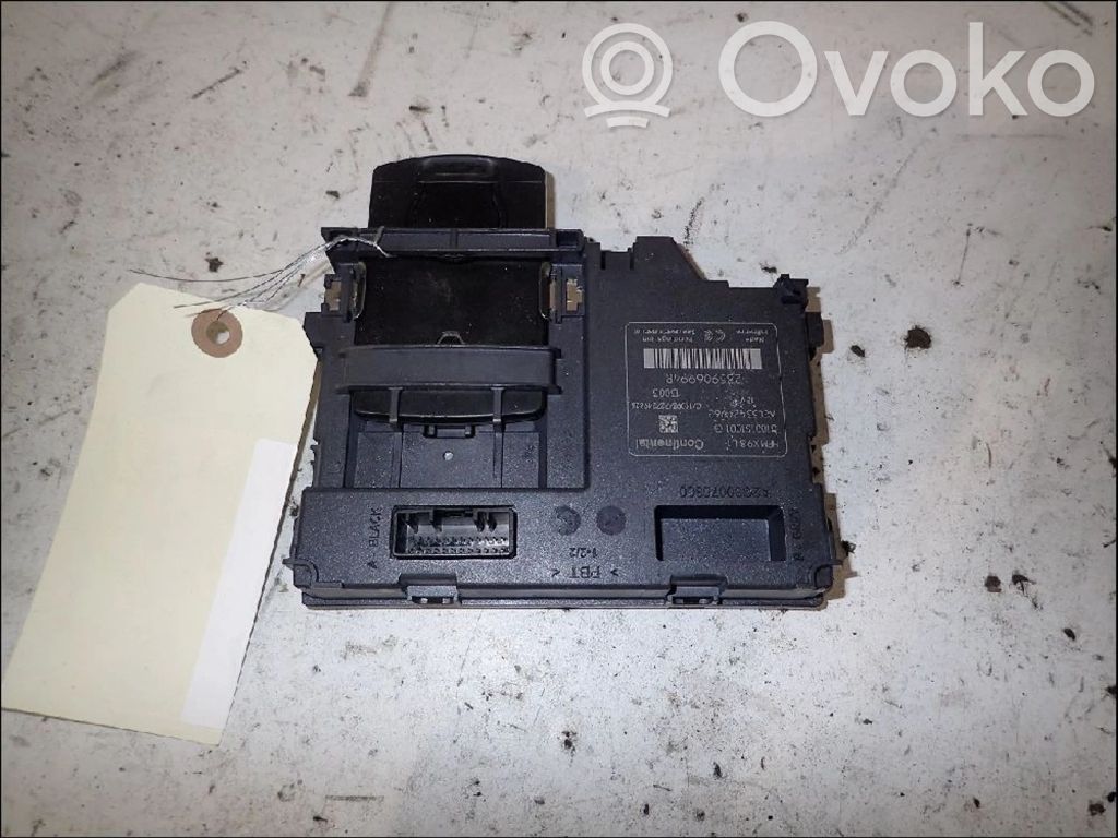 Renault Clio IV Ignition key card reader 
