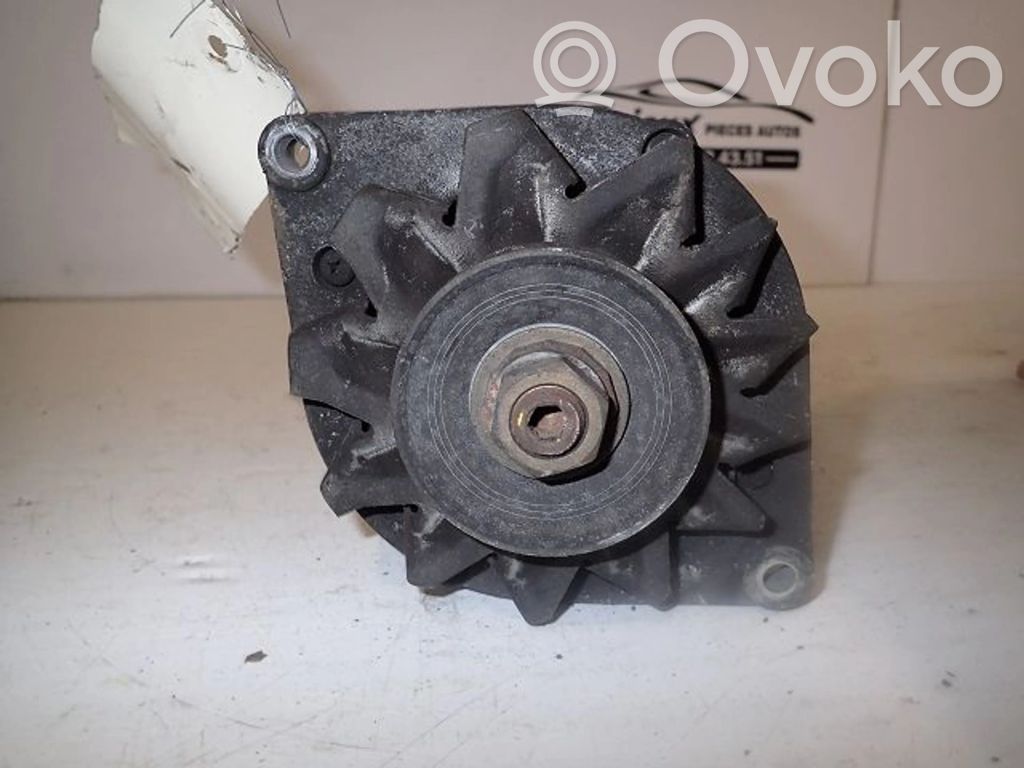 Opel Corsa B Generator/alternator 
