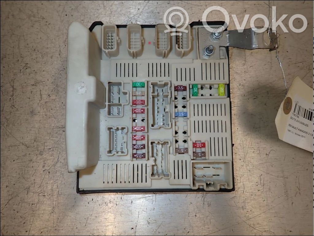 Renault Kangoo II Fuse module 