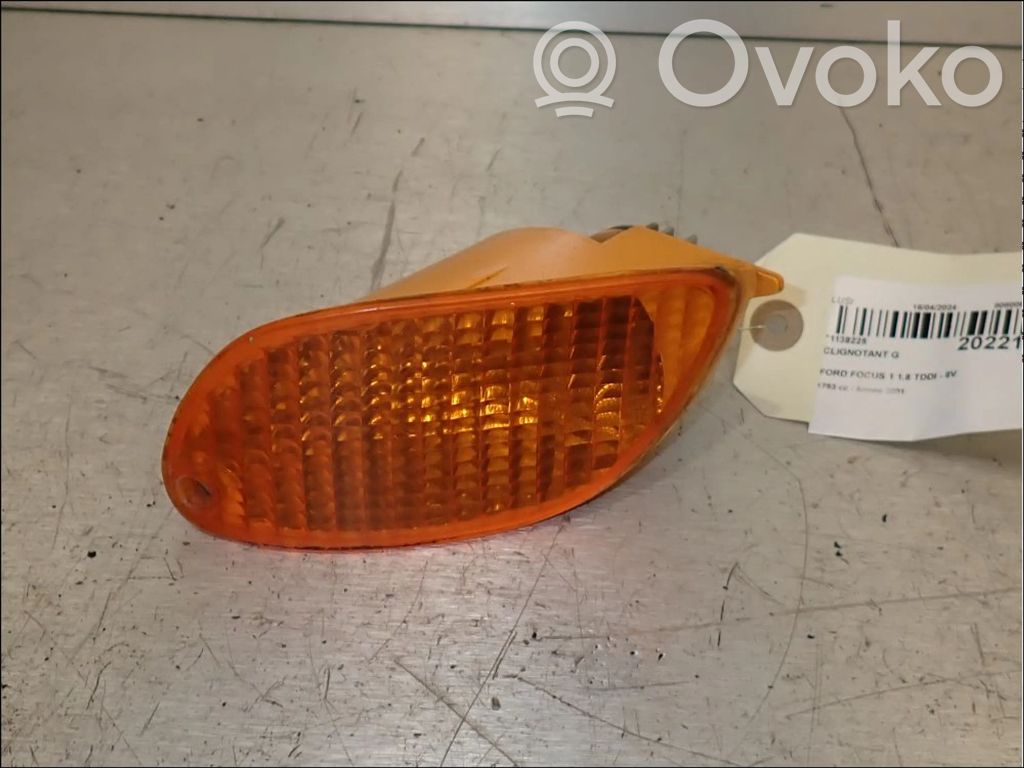 Ford Focus Front indicator light 