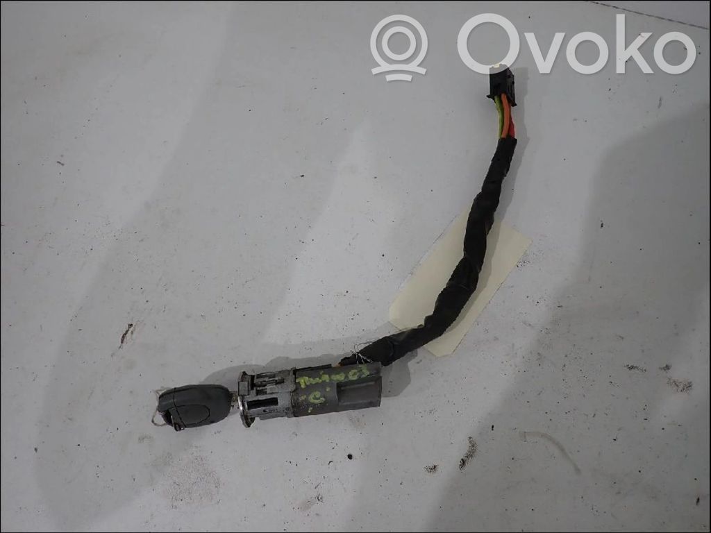 Renault Twingo I Ohjauspyörän lukitus 