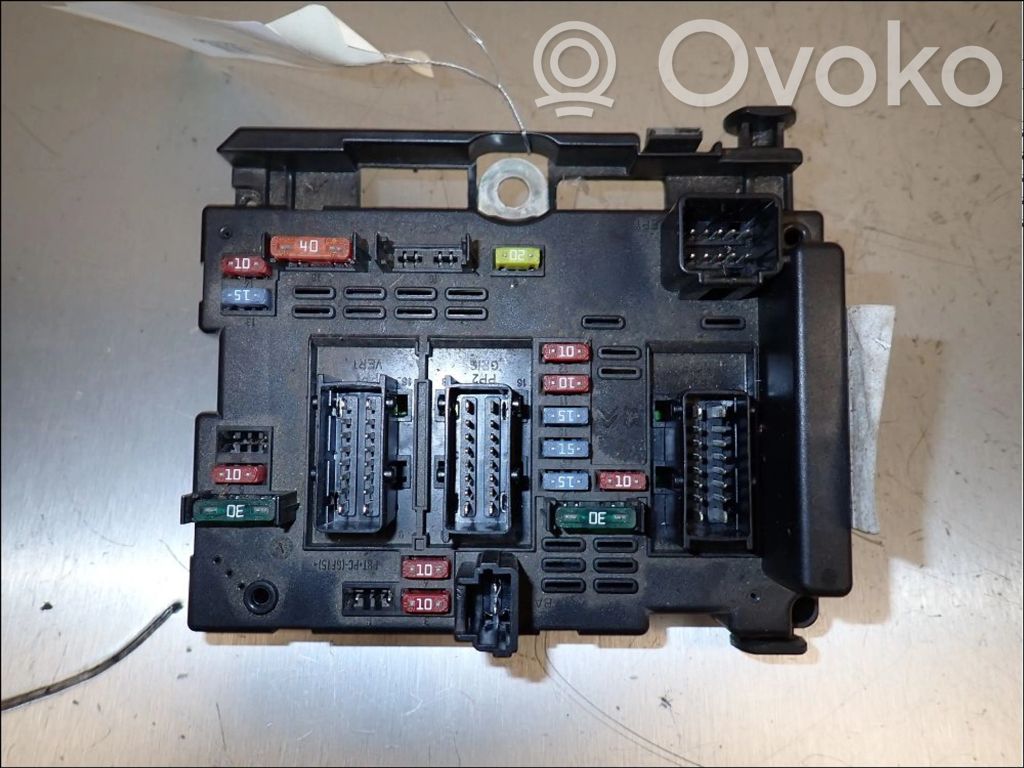 Peugeot 206 Fuse module 