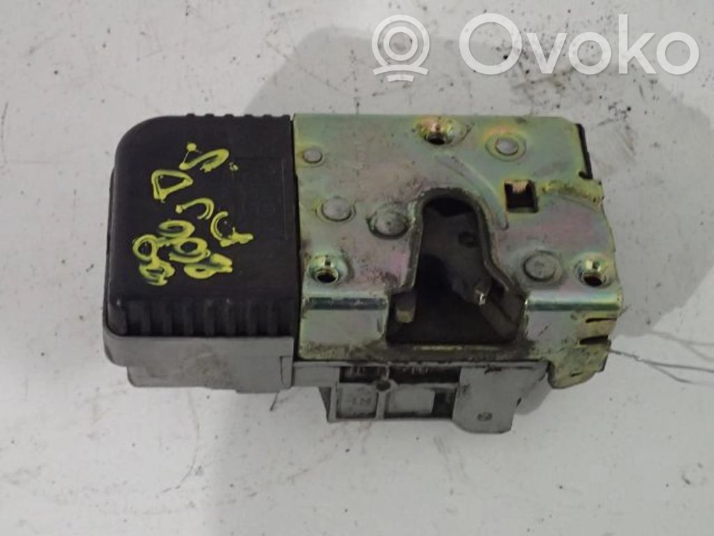 Peugeot 806 Front door lock 