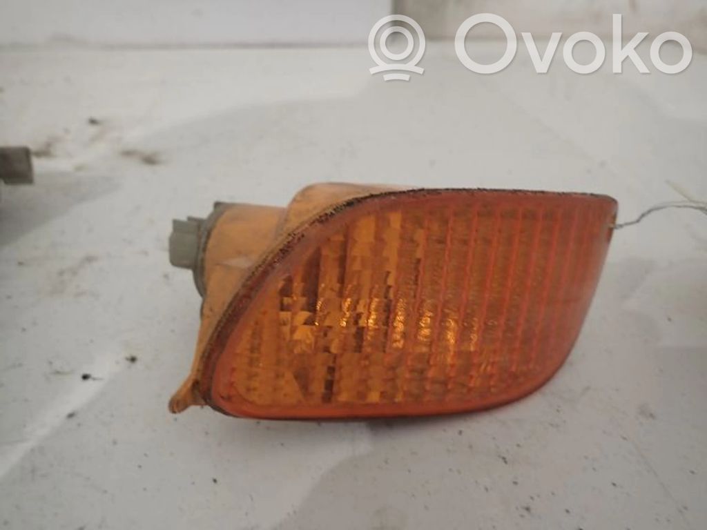 Ford Focus Front indicator light 