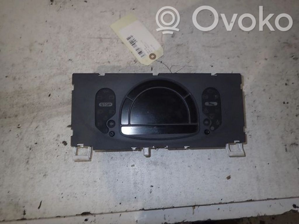 Renault Modus Geschwindigkeitsmesser Cockpit 