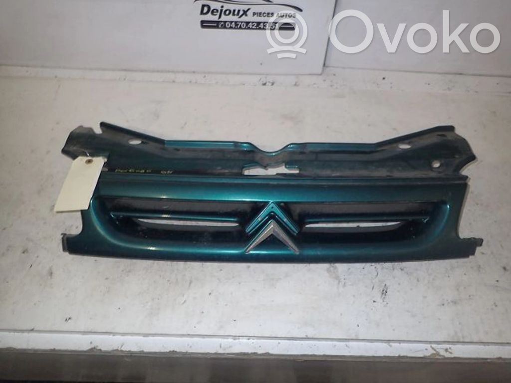 Citroen Berlingo Front bumper upper radiator grill 
