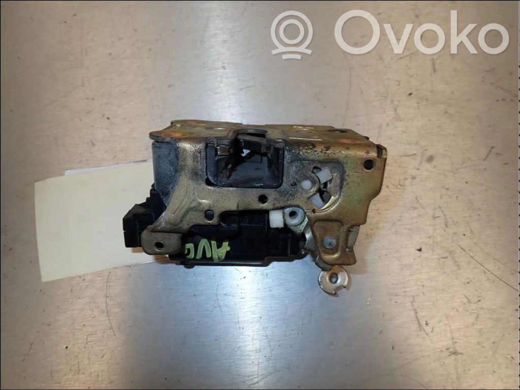 Renault Master II Front door lock 