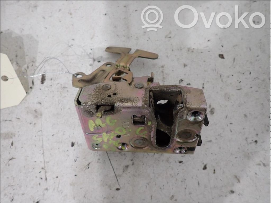 Citroen Saxo Zamek drzwi tylnych 