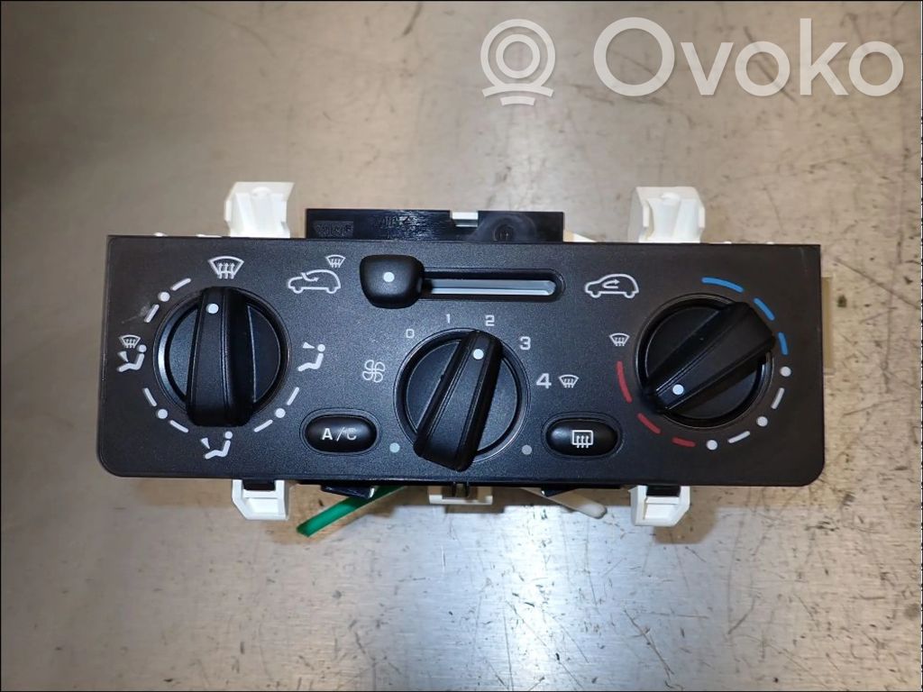 Peugeot 1007 Climate control unit 