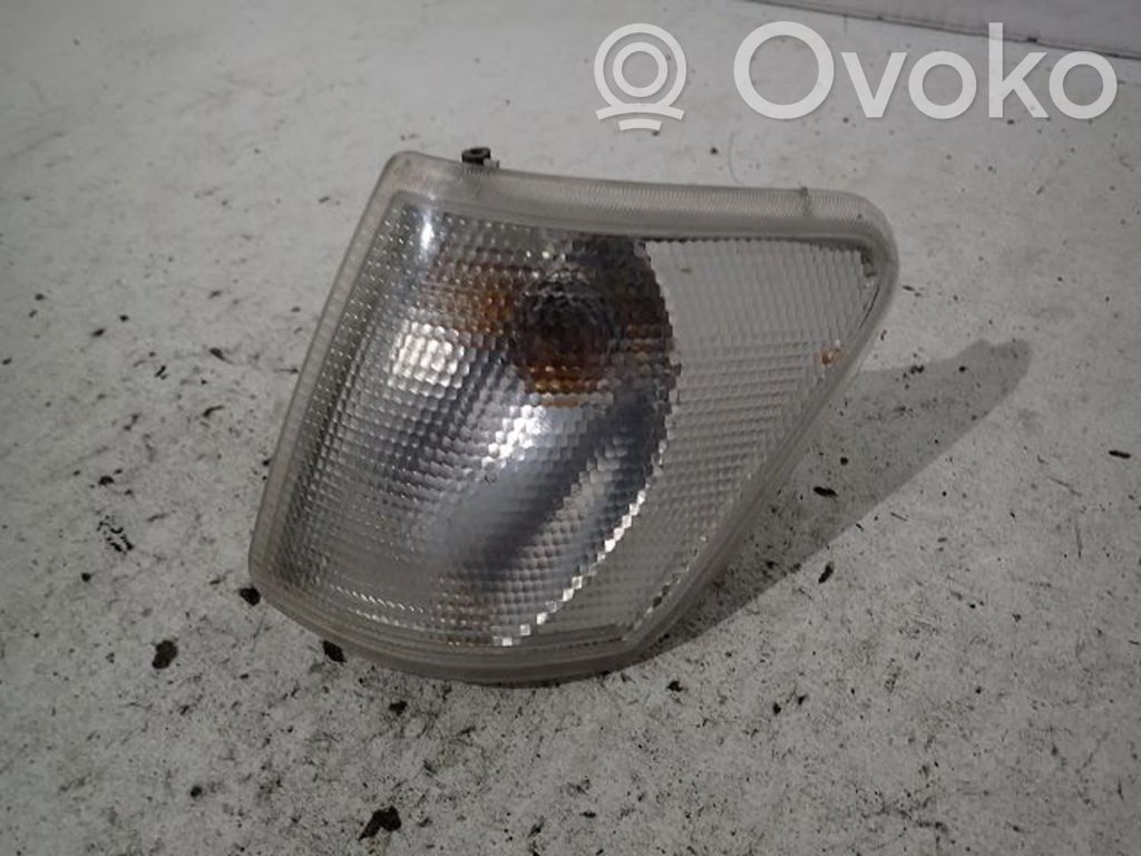 Front indicator light   1062436