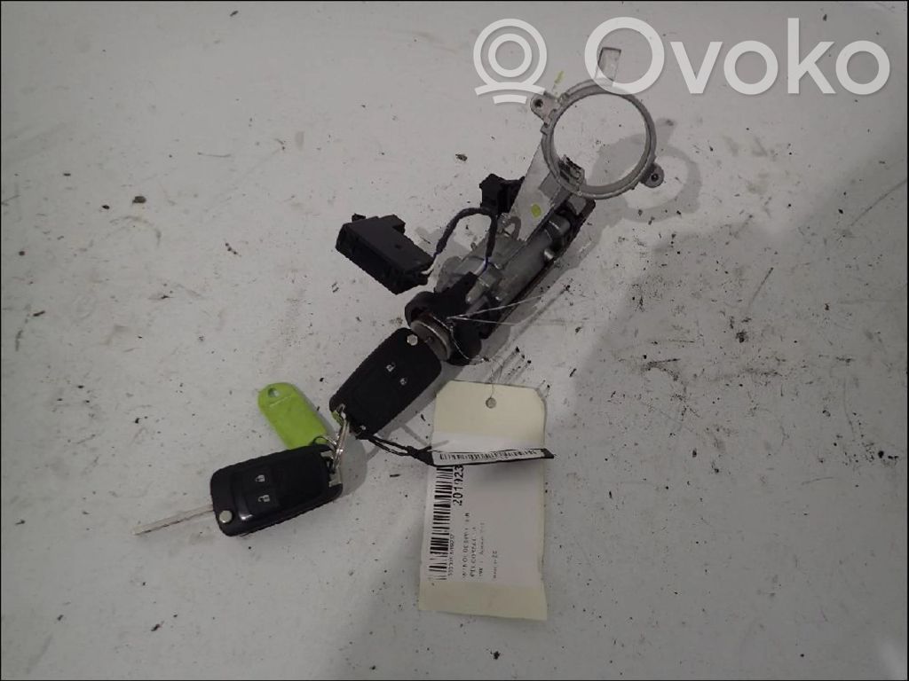 Opel Corsa E Ohjauspyörän lukitus 