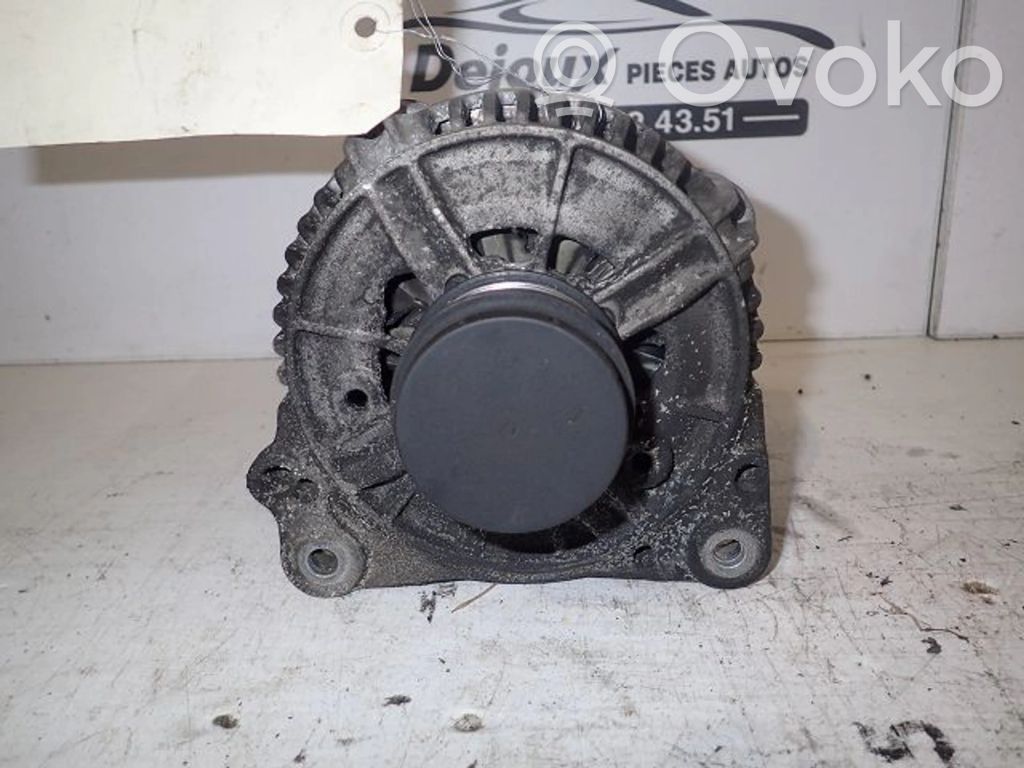 Audi A4 S4 B5 8D Generator/alternator 
