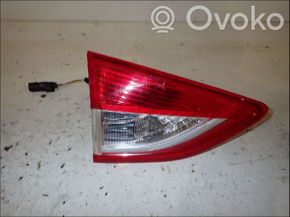 Ford Kuga II Takaluukun takavalot 