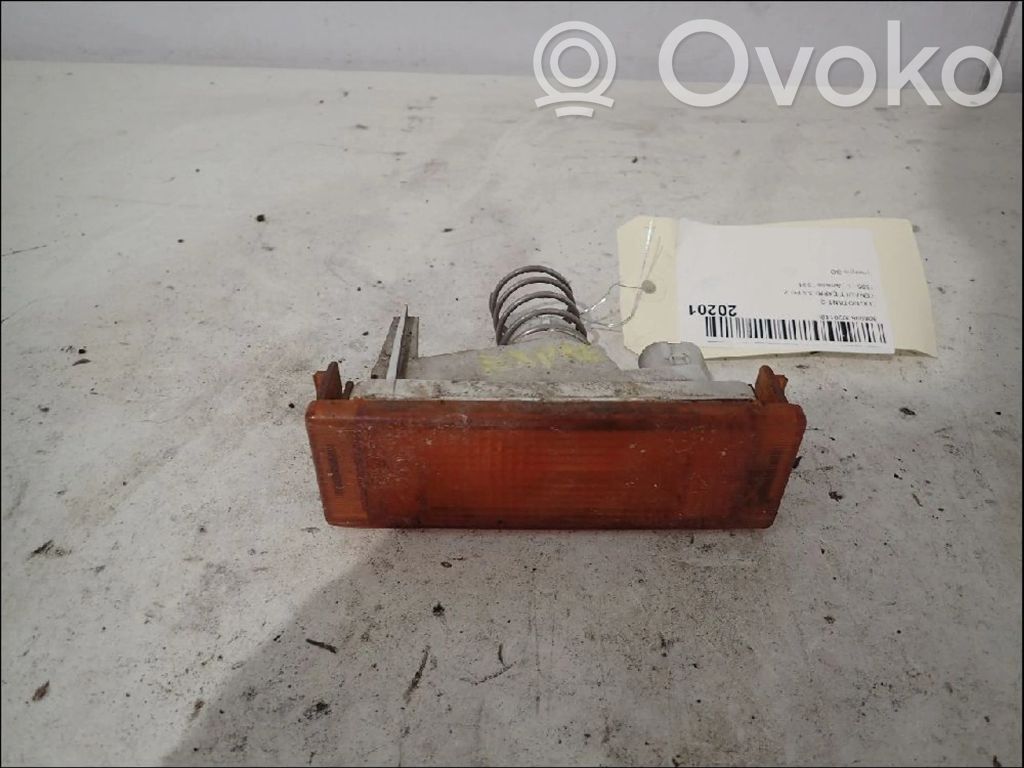 Renault Express Front indicator light 