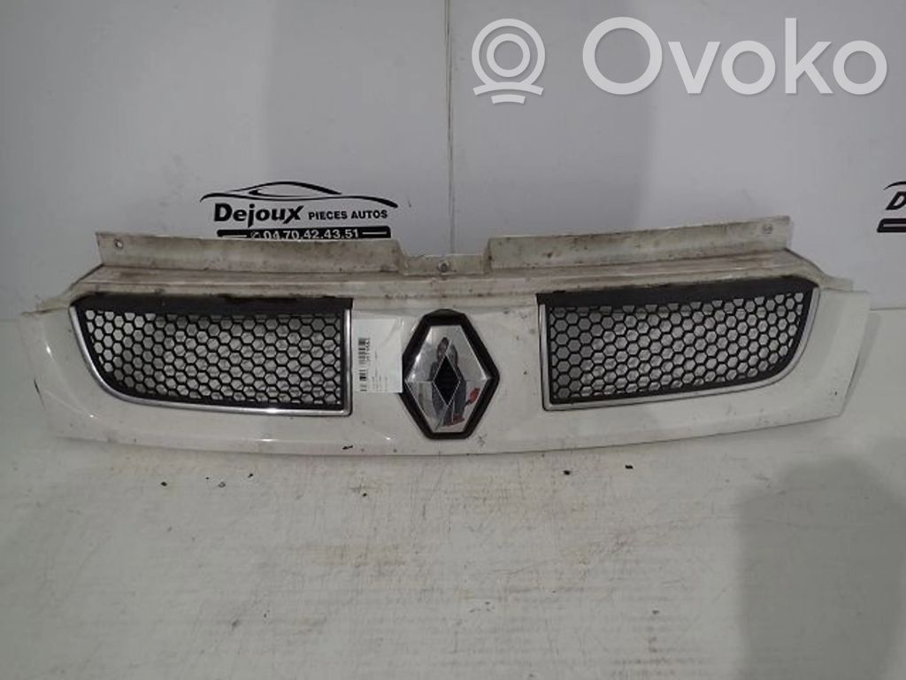 Renault Trafic II (X83) Etupuskurin ylempi jäähdytinsäleikkö 