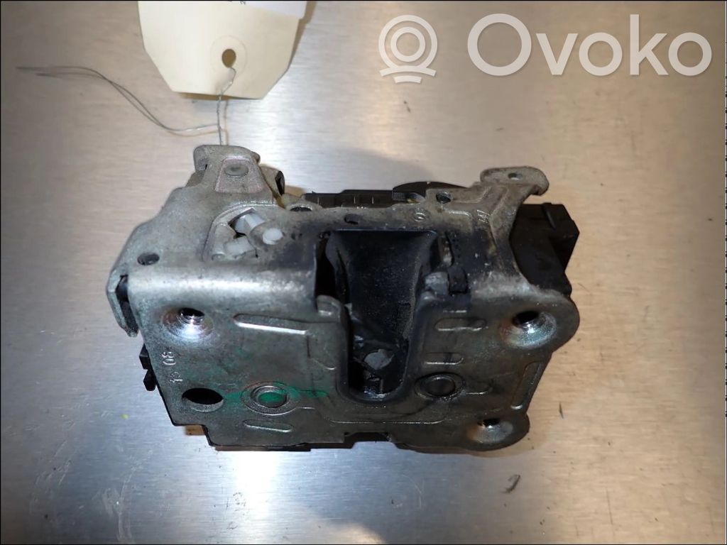 Renault Master II Front door lock 