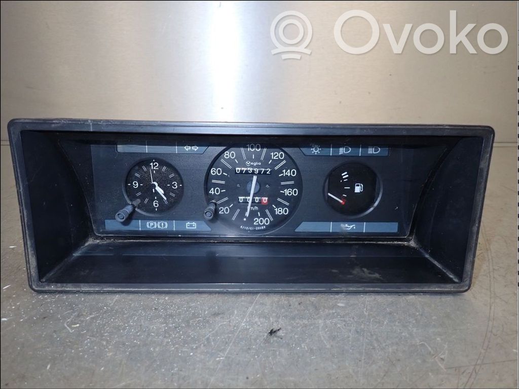 Speedometer (instrument cluster)