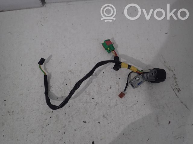 Peugeot 1007 Steering wheel lock 