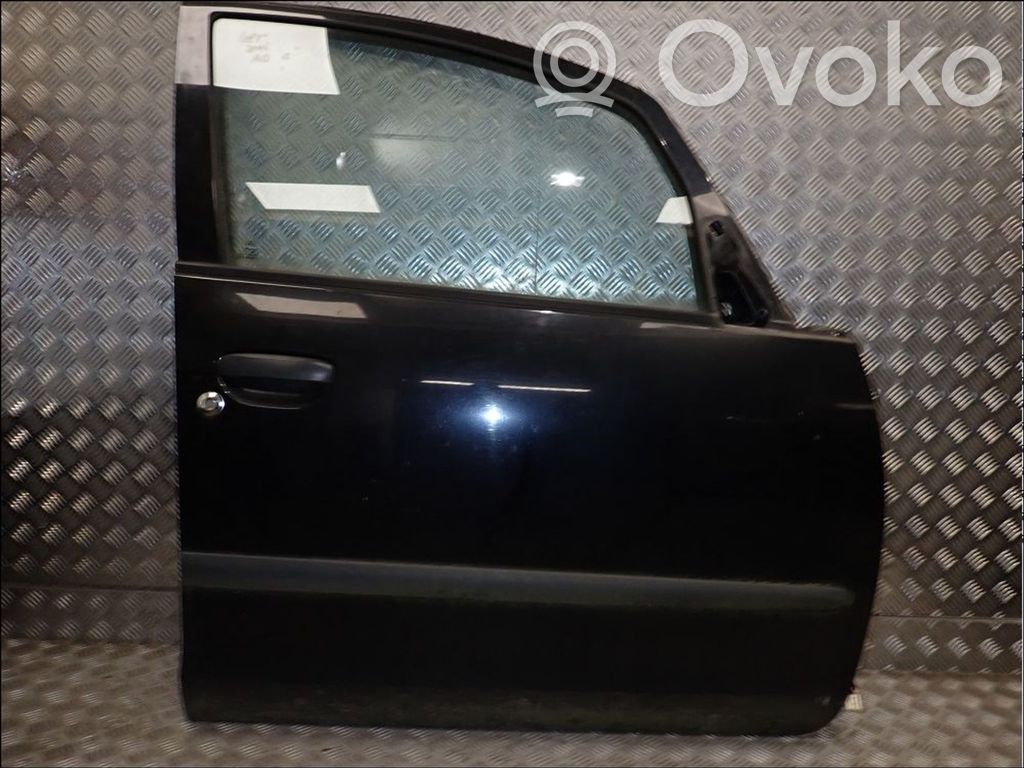 Mitsubishi Colt Puerta delantera 