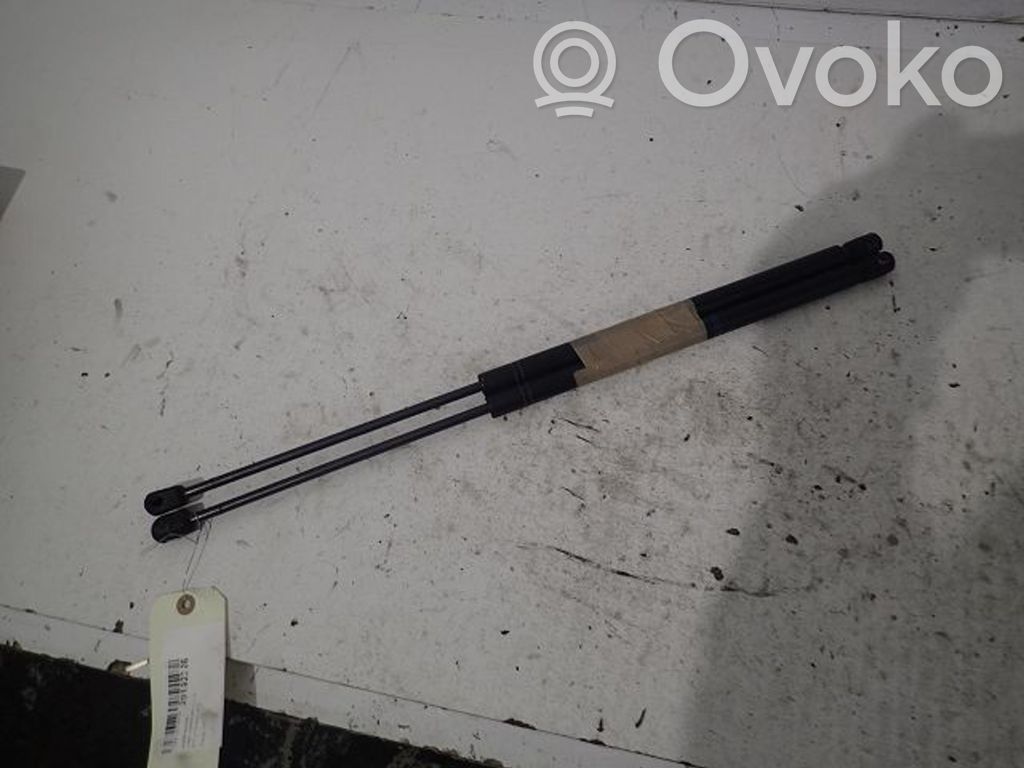 Opel Corsa B Tailgate/trunk strut/damper 