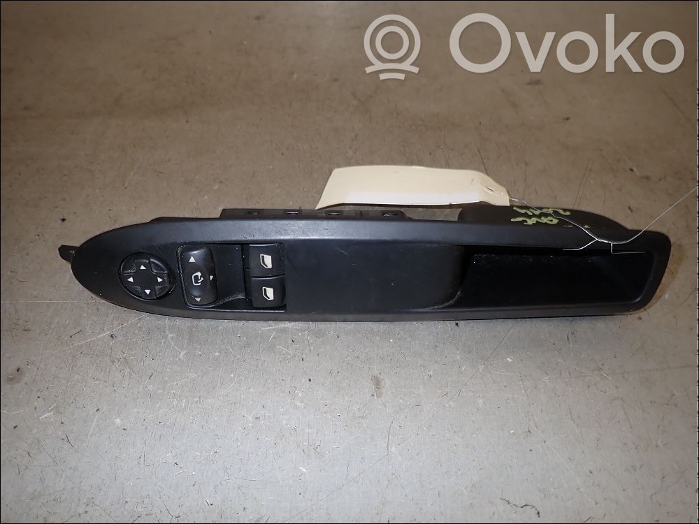 Citroen DS4 Electric window control switch 