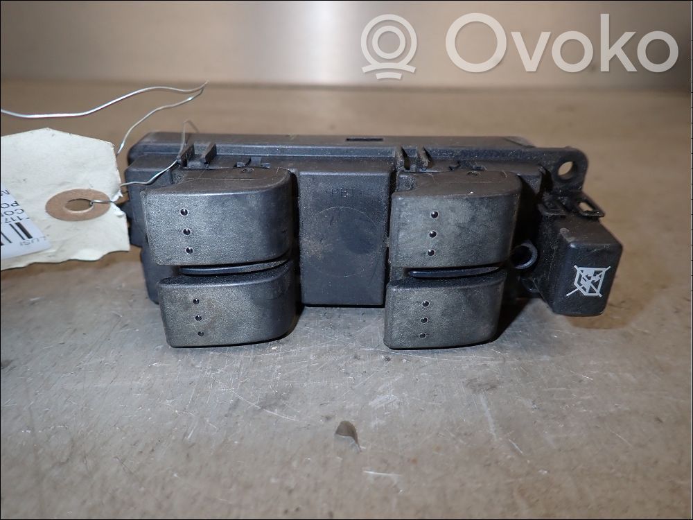 Mazda 3 I Electric window control switch 