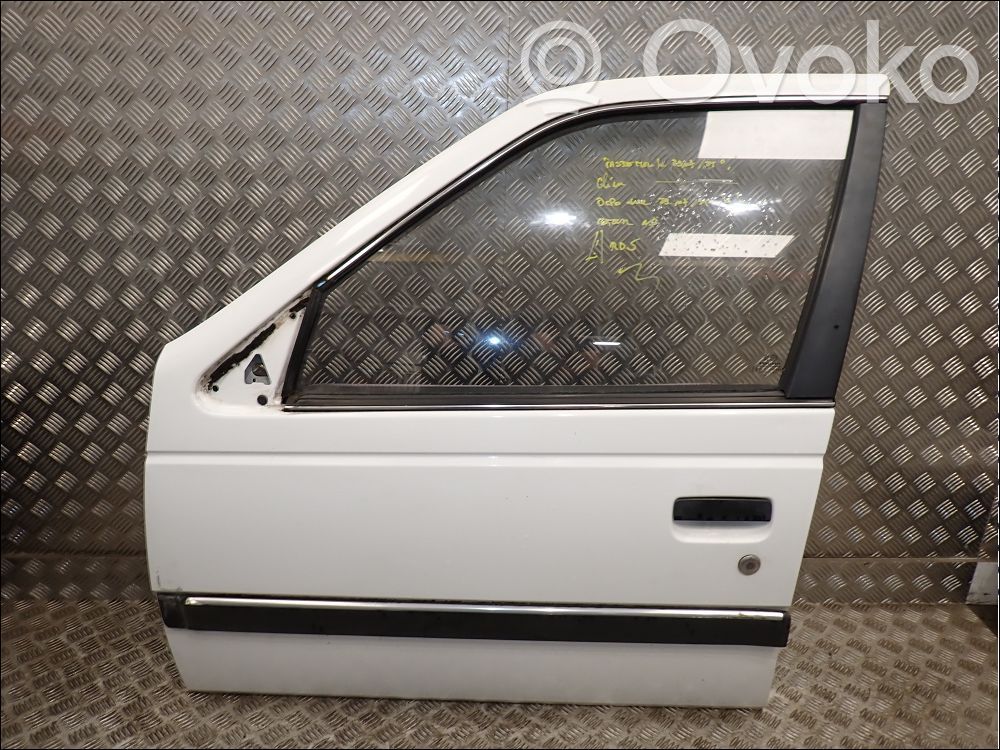 Peugeot 405 Durvis 