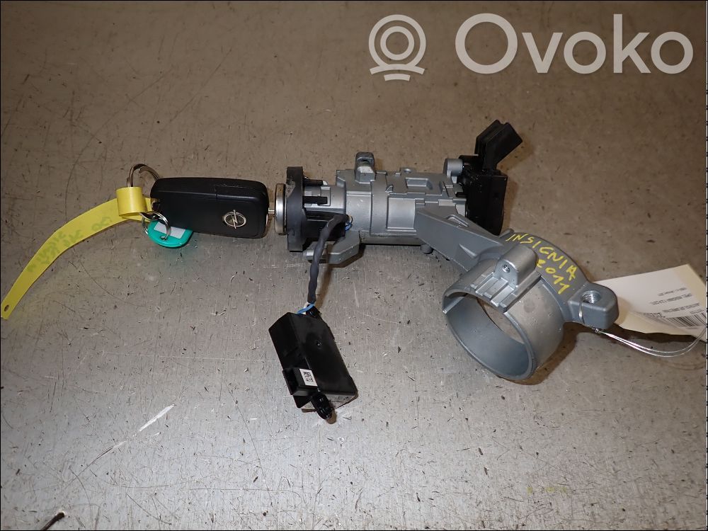 Opel Insignia A Ohjauspyörän lukitus 