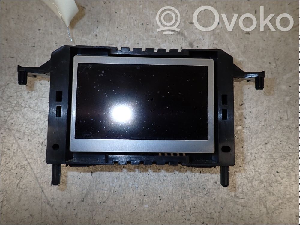 Ford Focus Screen/display/small screen 
