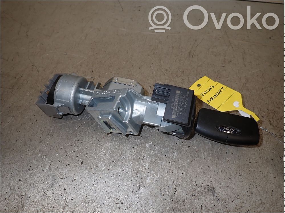 Ohjauspyörän lukitus   1681167