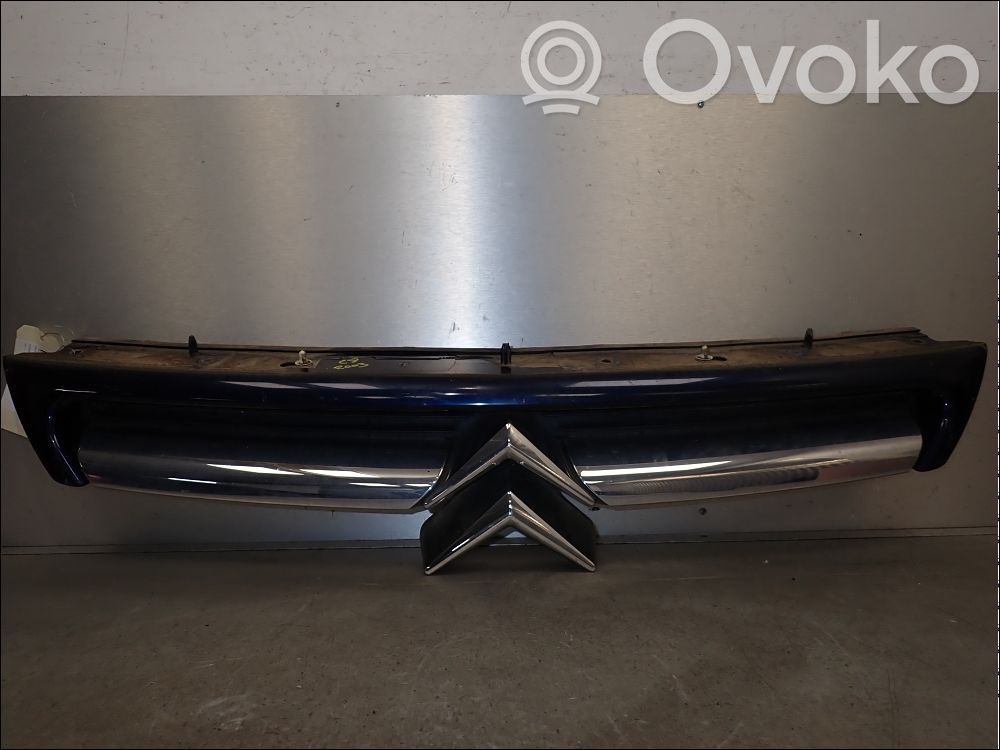 Citroen C8 Front bumper upper radiator grill 