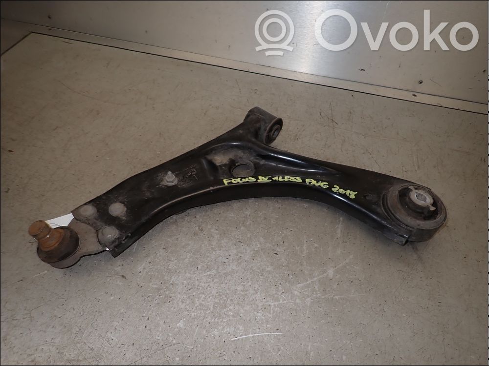 Ford Focus Front lower control arm/wishbone 
