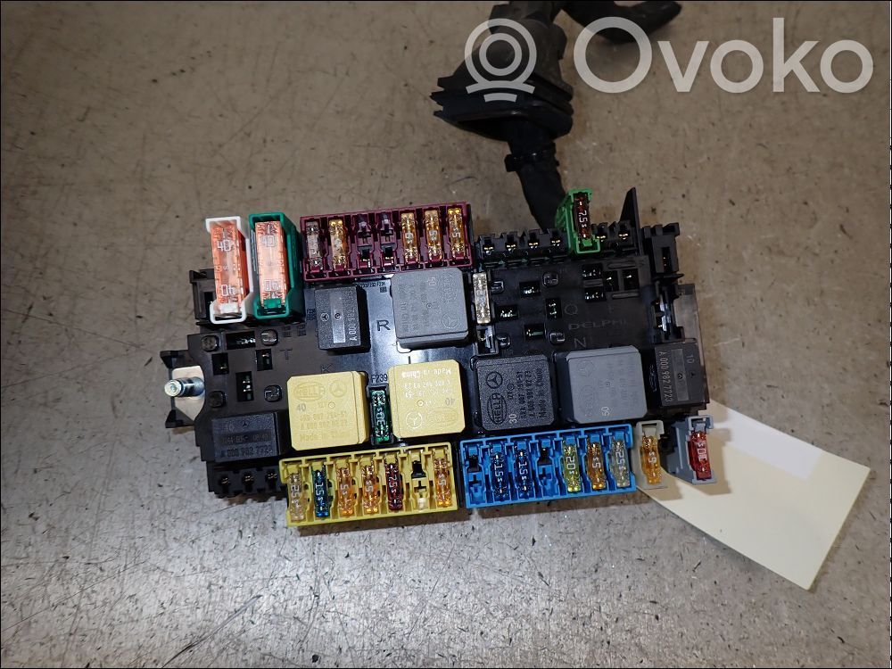 Mercedes-Benz A W176 Módulo de fusible 