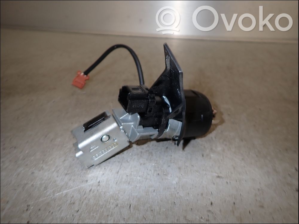 Peugeot 207 Steering wheel lock 