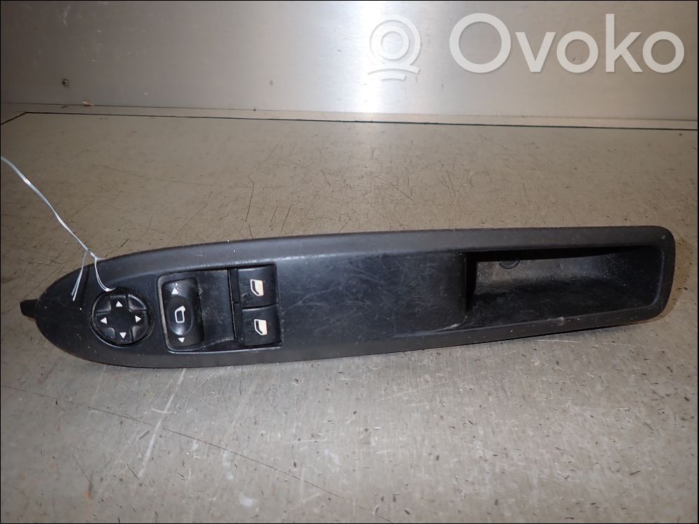 Citroen C4 II Electric window control switch 