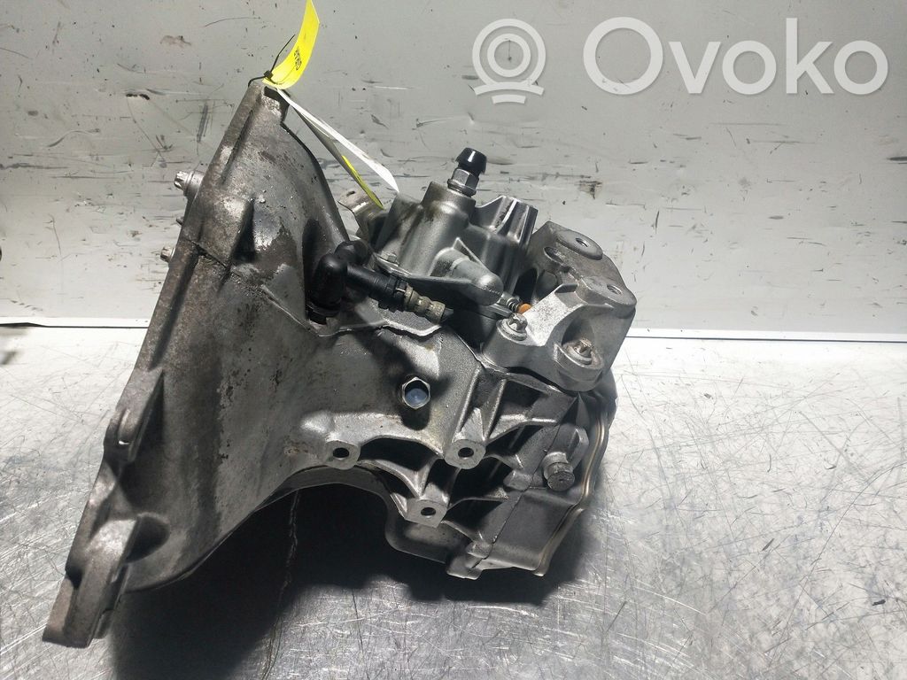 Opel Meriva A Mechaninė 5 pavarų dėžė 