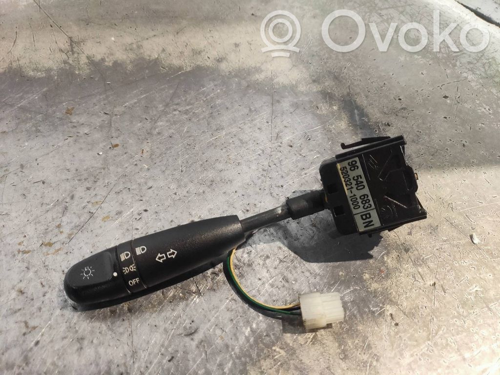 Interruptor de control del panel de luces   96540683,5203211000