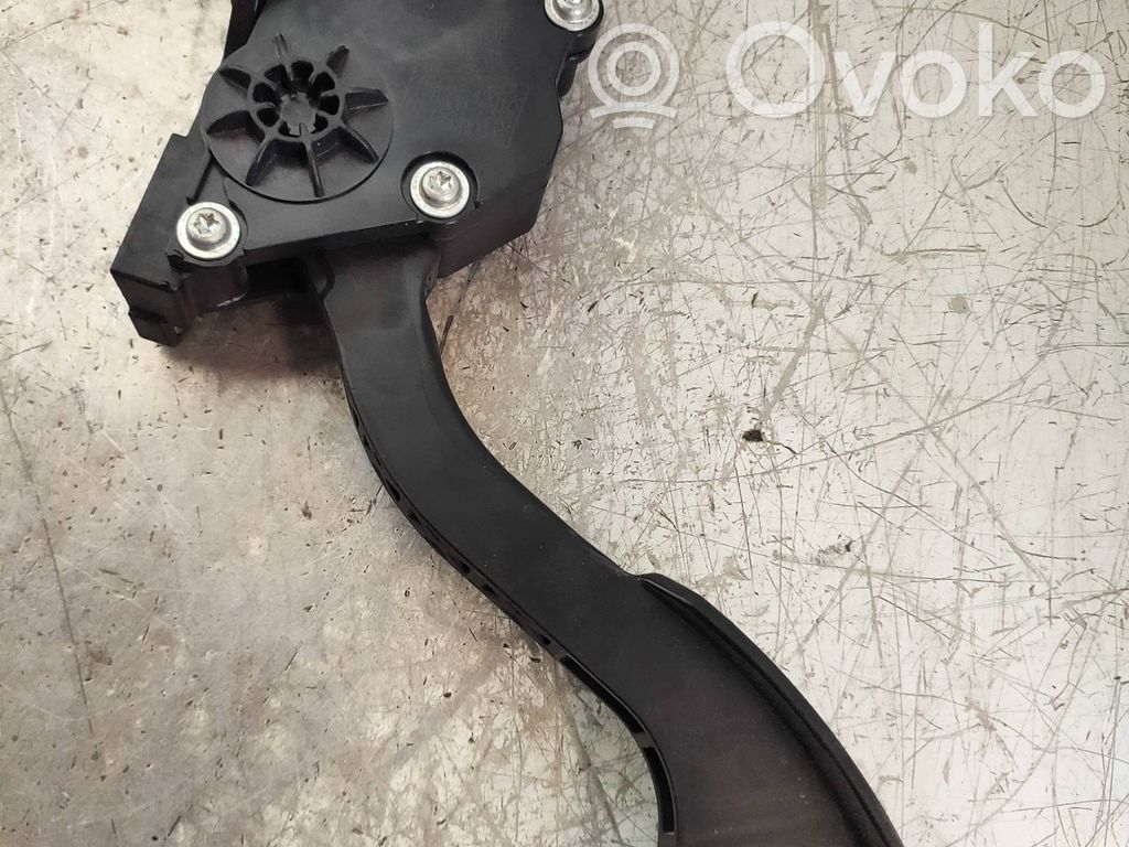 Acceleration sensor   7811042010