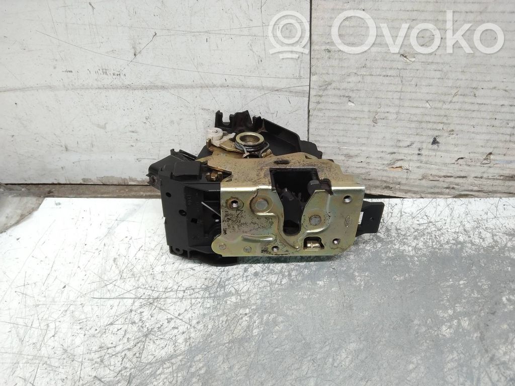 Front door lock motor   3P